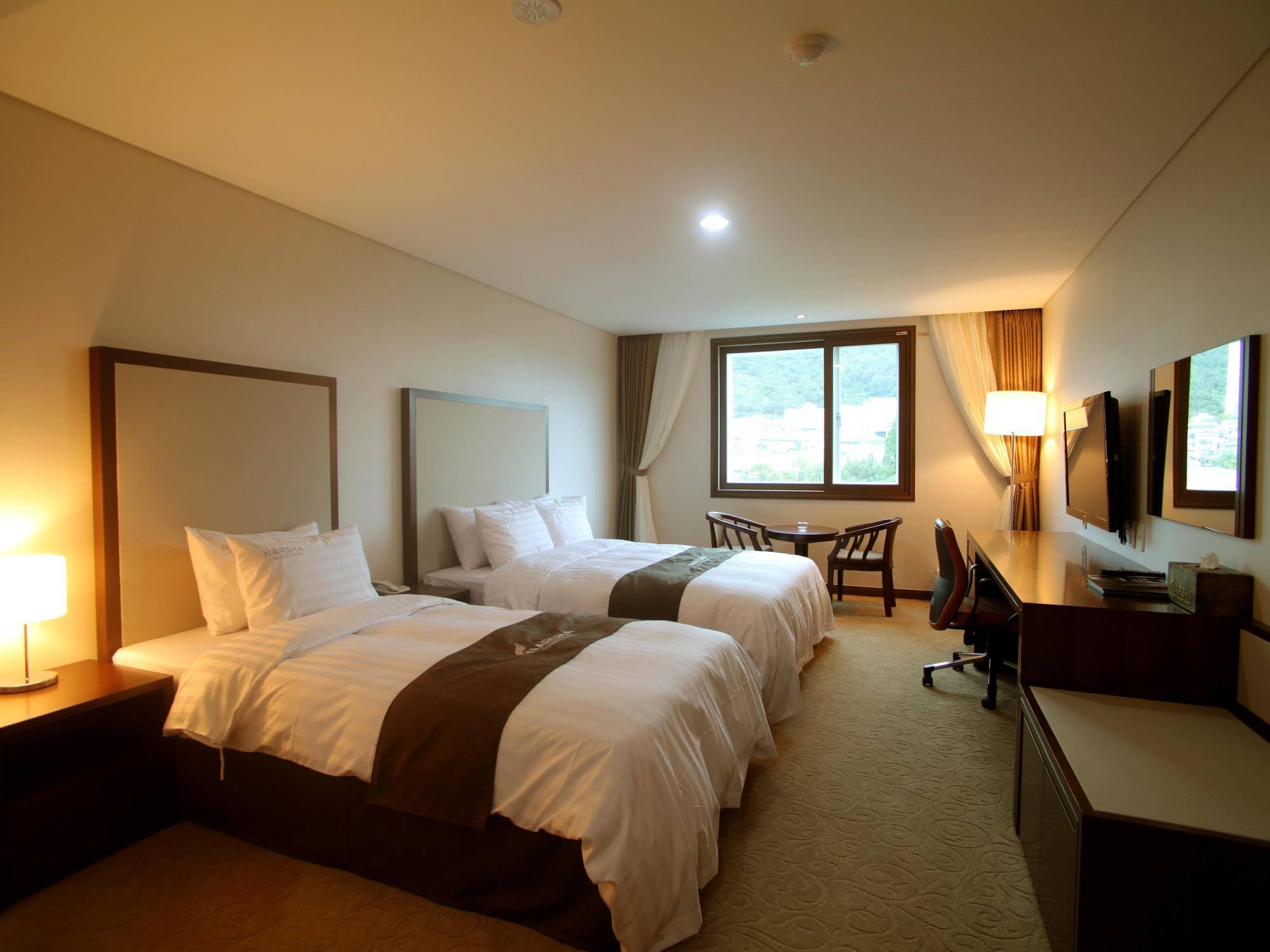 Yeosu Narsha Hotel Exterior photo